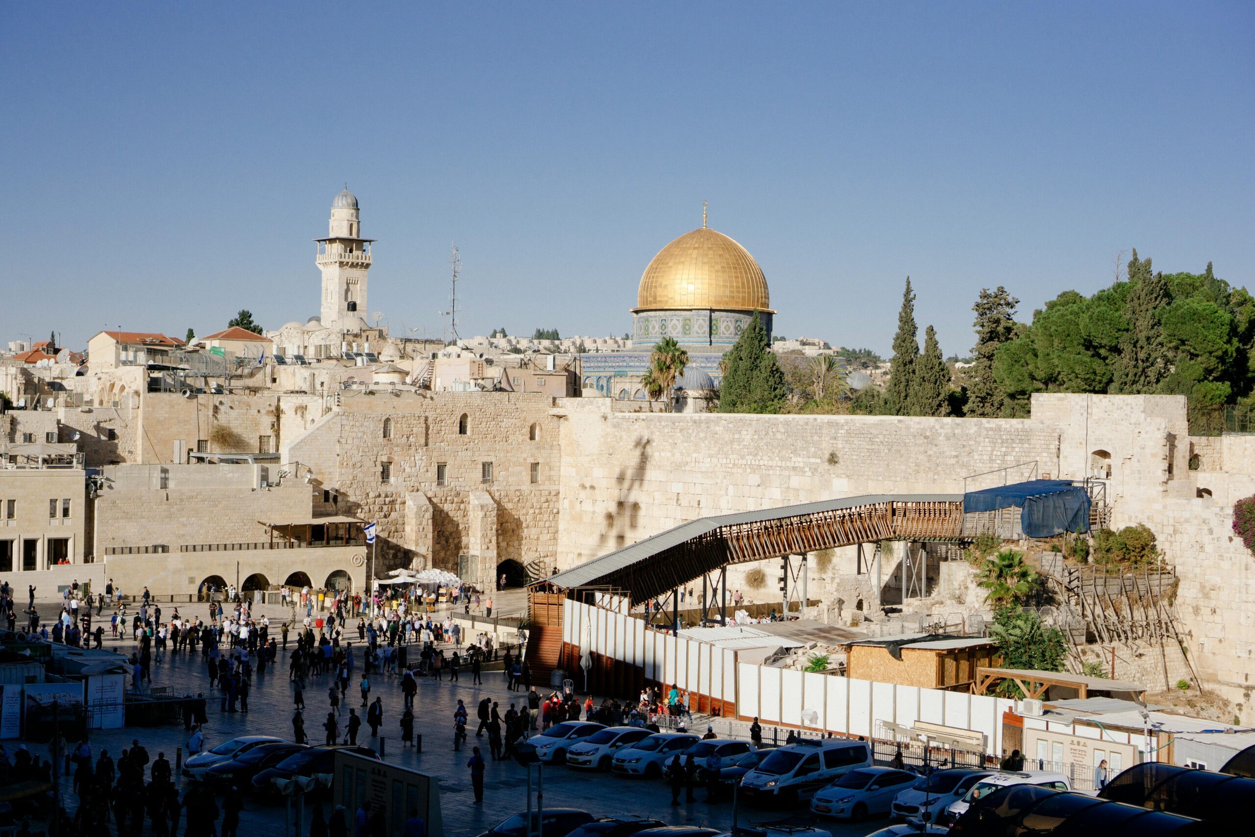 Altstadt Jerusalem mit Davidsstern und Kuppel der Erlöserkirche.